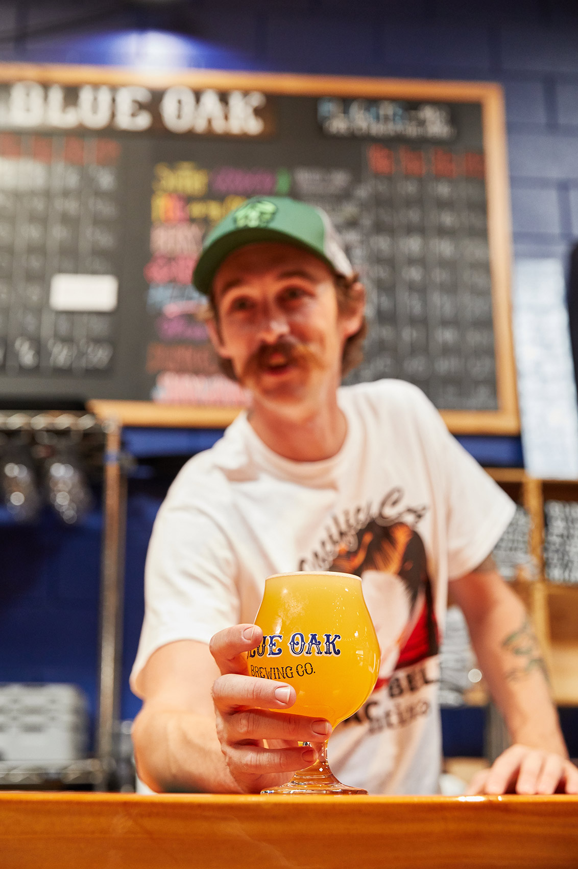 Blue-Oak-1-bartender-serve-bar-brewery