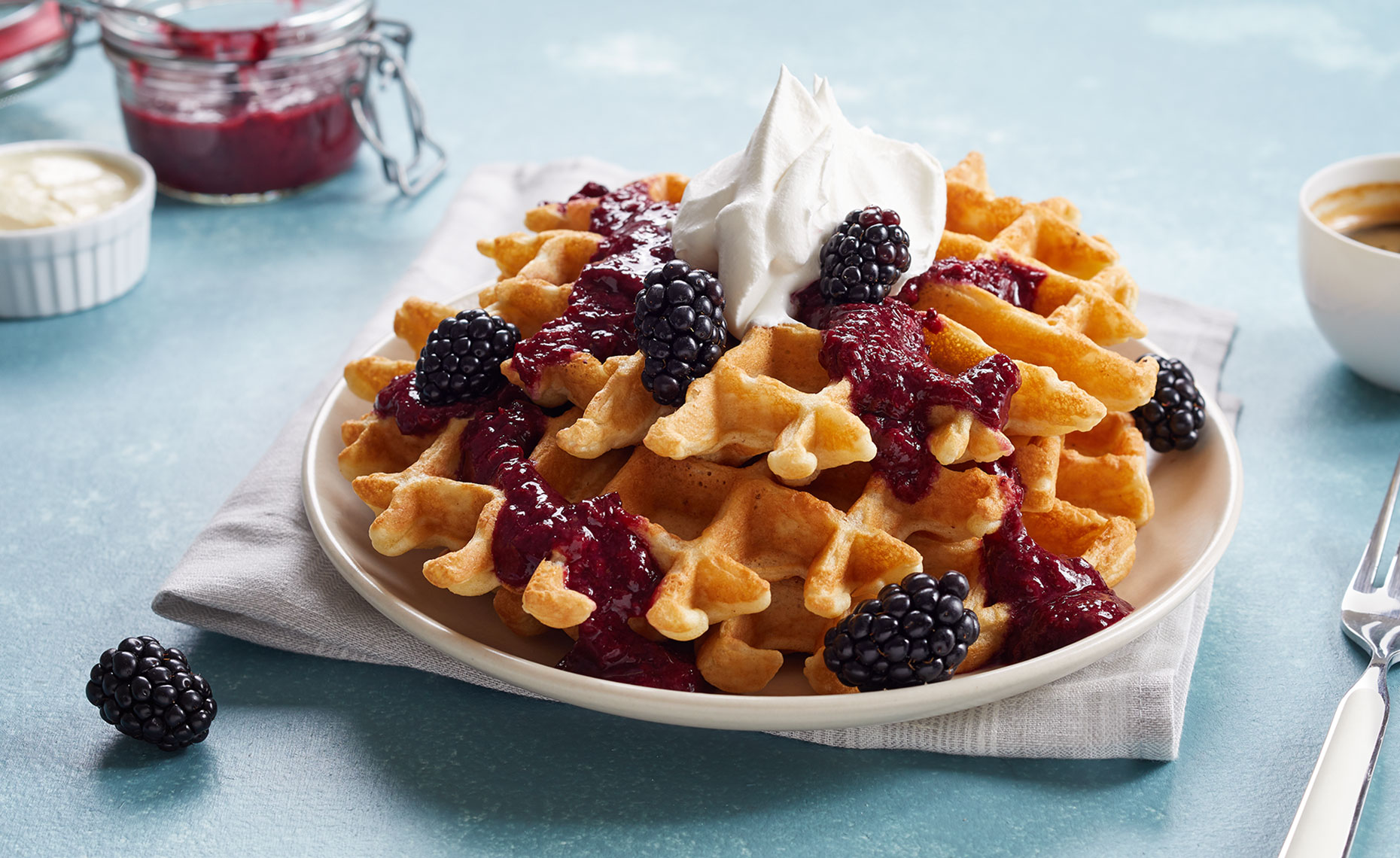 Egg_LQ_Recipe_Waffles-Main-hero_web